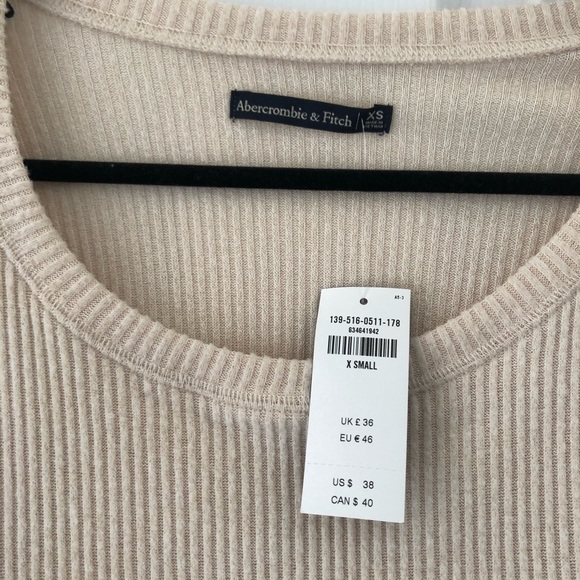 NWT Abercrombie Cropped Tie Front Shirt - Picture 4 of 4